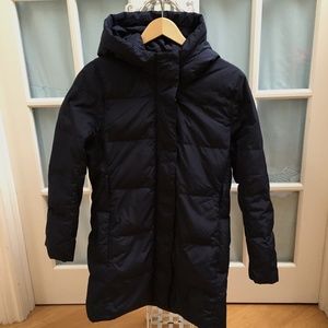 Navy blue car length puffy coat